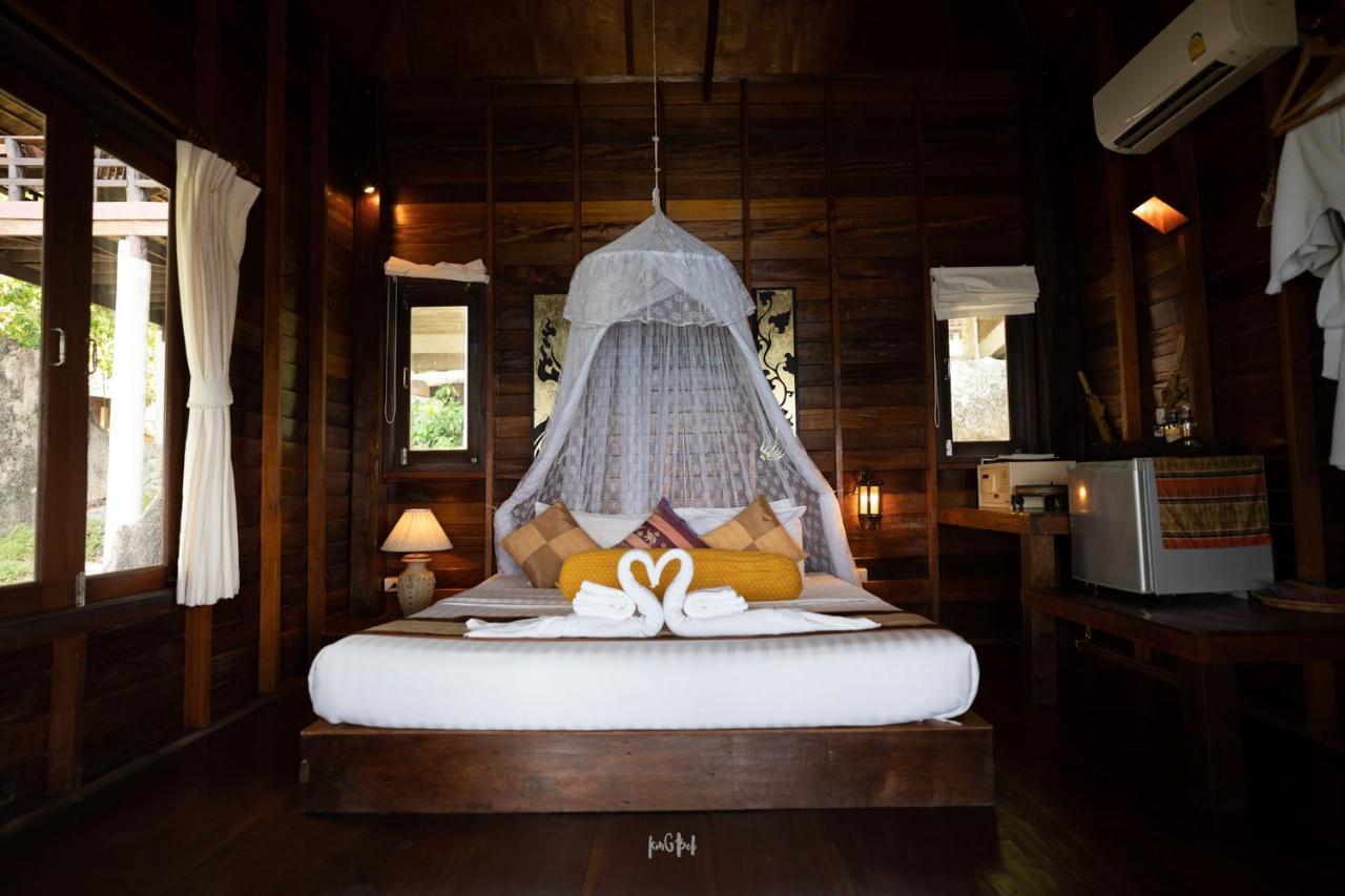 One-Bedroom Bungalow Deluxe House